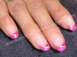 ongles en gel french rose girly