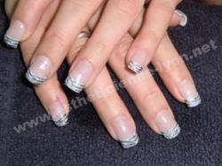 ongle en gel nails art tigré