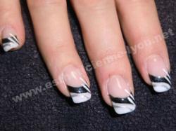 ongle en gel nails art au pinceau fait main